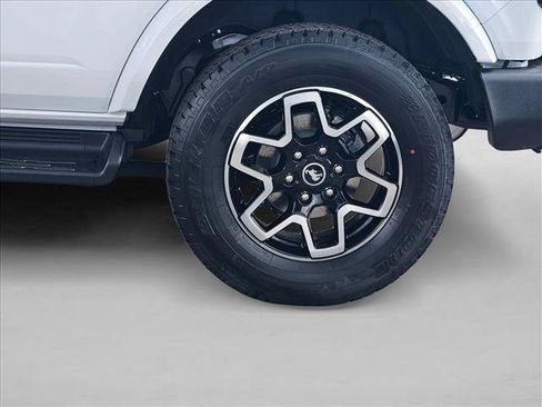 New 2026 Ford Bronco Outer Banks AWD/4WD image 10