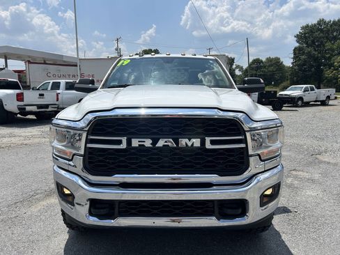 Used 2019 RAM 3500 Tradesman AWD/4WD image 3