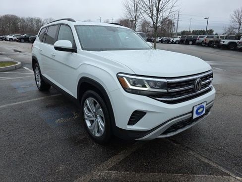 Used 2023 Volkswagen Atlas SE w/ Panoramic Sunroof Package image 5