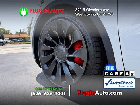 Used 2022 Tesla Model Y Performance AWD/4WD image 6
