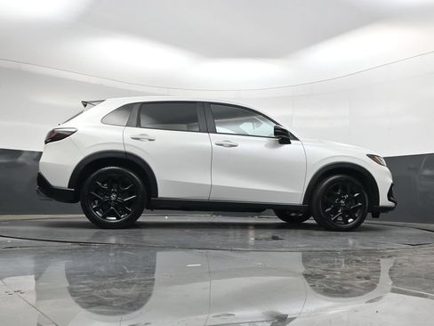 Used 2023 Honda HR-V Sport image 37