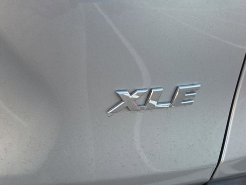 Certified 2021 Toyota RAV4 XLE Premium FWD image 5