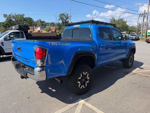 Used 2021 Toyota Tacoma TRD Off-Road AWD/4WD image 4