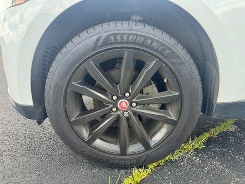 Used 2018 Jaguar F-PACE Prestige AWD/4WD image 12