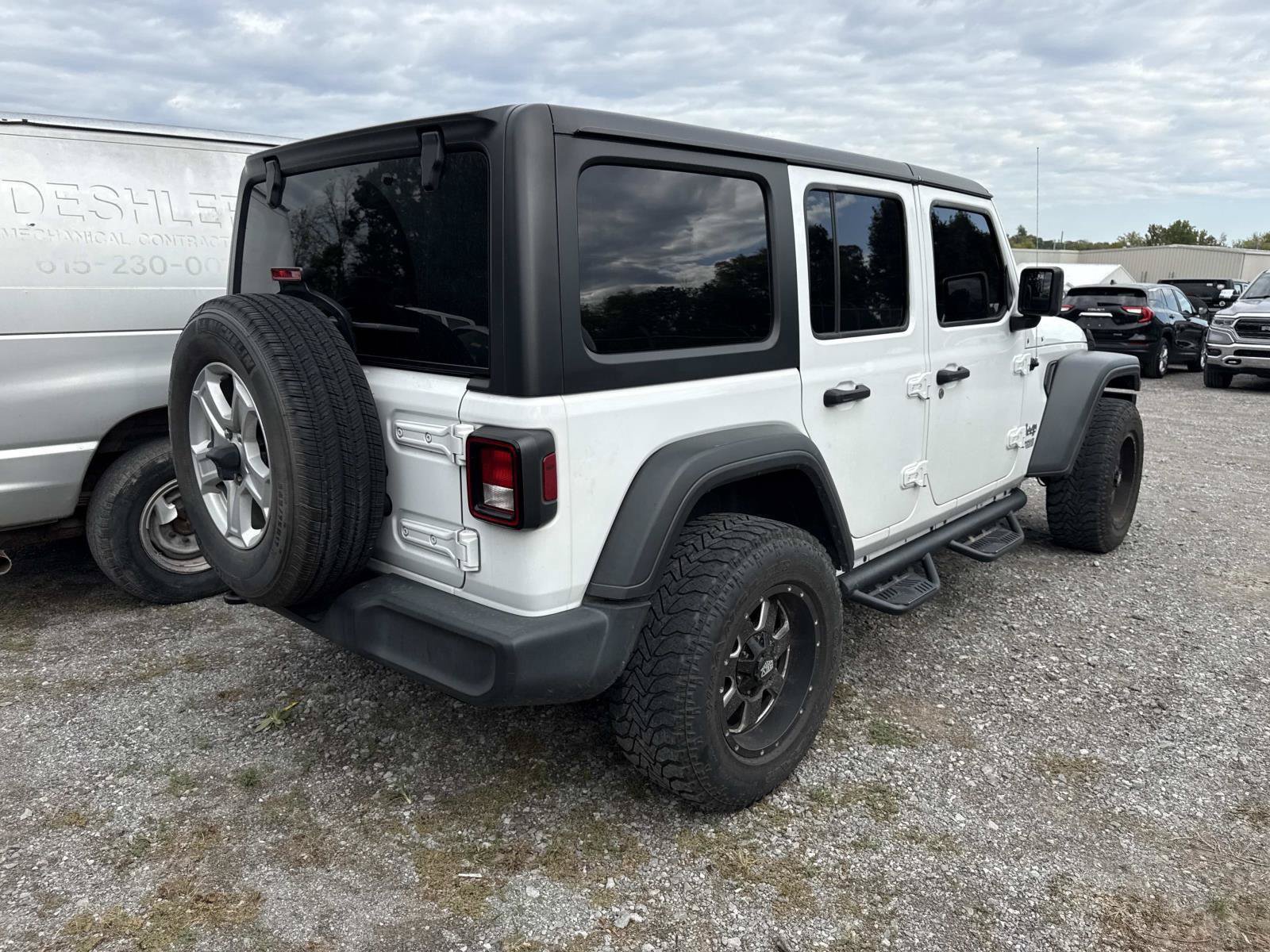 Used 2020 Jeep Wrangler Unlimited Sport S AWD/4WD image 4
