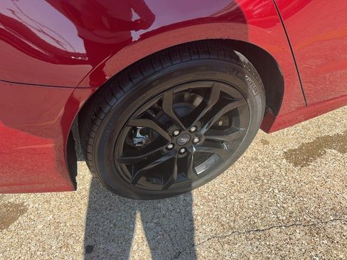 Used 2019 Ford Fusion SE w/ Equipment Group 151A image 8