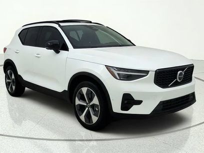 Used 2026 Volvo XC40 B5 Plus