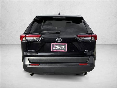 Used 2024 Toyota RAV4 LE image 6