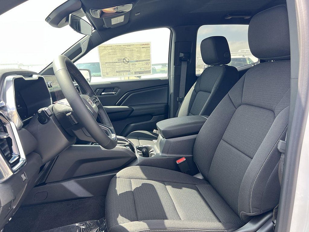 New 2026 GMC Canyon Elevation RWD image 23