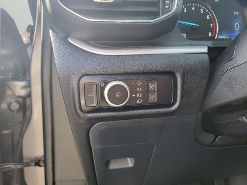 Used 2022 Ford Explorer XLT w/ Equipment Group 202A image 14