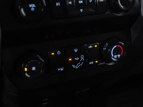 Used 2021 Ford F250 XL w/ Power Equipment Group image 23