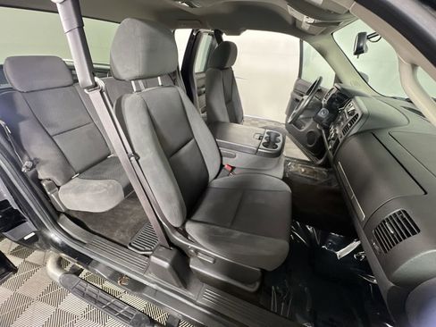 Used 2009 Chevrolet Silverado 1500 LT AWD/4WD image 24