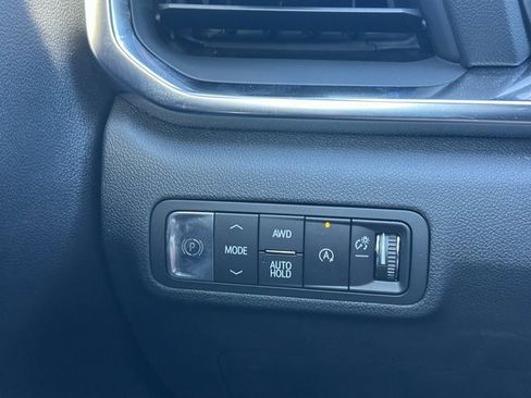 New 2025 GMC Terrain Elevation image 32