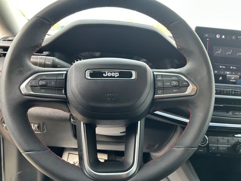 Used 2022 Jeep Compass Trailhawk image 19