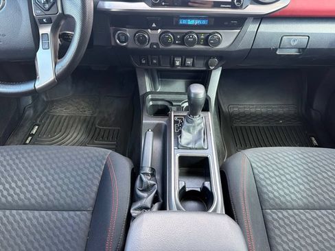 Used 2023 Toyota Tacoma SR5 w/ Technology Package AWD/4WD image 28
