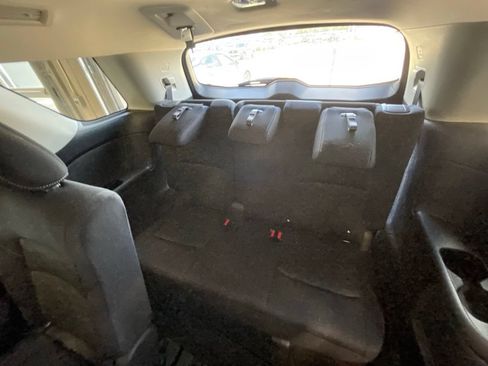 Certified 2024 Nissan Pathfinder S FWD image 17