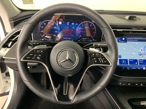 Used 2025 Mercedes-Benz E 450 4MATIC All-Terrain Wagon image 21