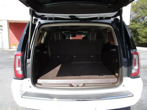 Used 2018 GMC Yukon XL Denali w/ Denali Ultimate Package image 28