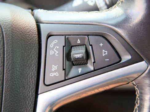 Used 2022 Buick Encore Preferred w/ Safety Package AWD/4WD image 13