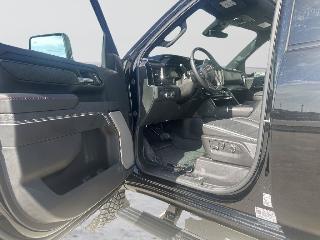Used 2025 GMC Sierra 2500 AT4X AWD/4WD image 23