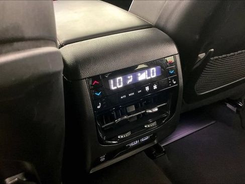 Used 2025 Jeep Grand Cherokee Summit w/ Obsidian Package AWD/4WD image 9