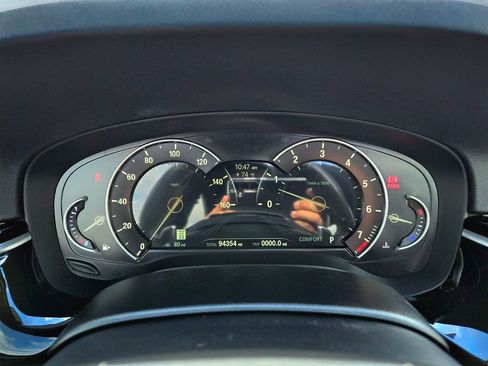 Used 2017 BMW 540i xDrive image 33