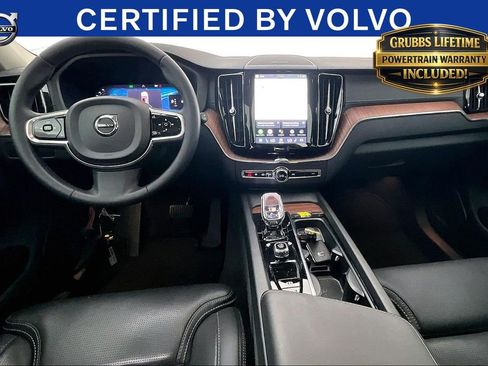 Used 2024 Volvo XC60 B5 Ultimate AWD/4WD image 18