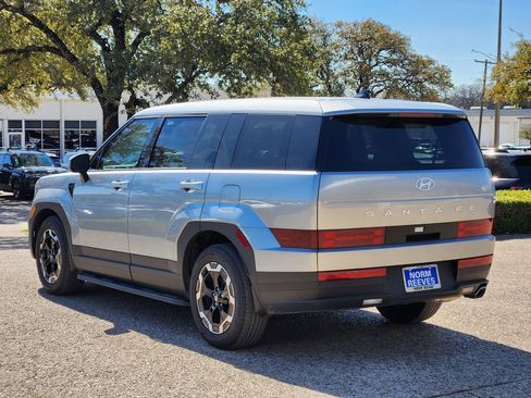 Certified 2025 Hyundai Santa Fe SE image 4