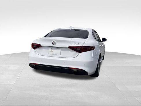 Used 2022 Alfa Romeo Giulia Sprint RWD image 5