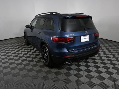 Used 2022 Mercedes-Benz GLB 250 image 4