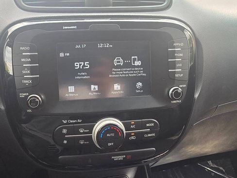 Used 2018 Kia Soul ! w/ Tech Package FWD image 26