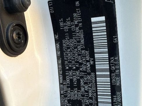 Used 2013 Toyota Sequoia Platinum RWD image 56