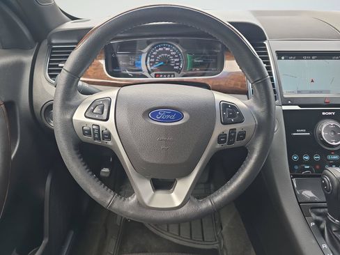 Used 2018 Ford Taurus Limited w/ Driver Assist Package AWD/4WD image 10