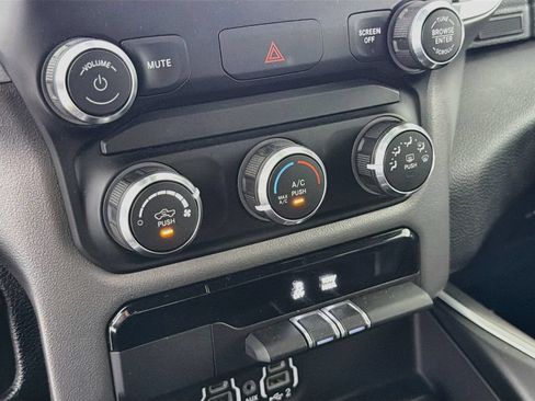 Used 2022 RAM 1500 Big Horn AWD/4WD image 19