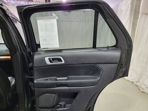 Used 2014 Ford Explorer XLT w/ Equipment Group 202A image 54
