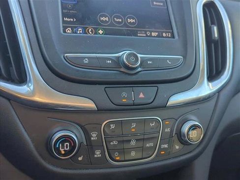 Used 2022 Chevrolet Equinox LT FWD image 18