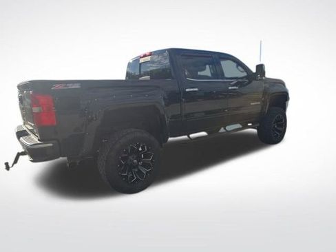 Used 2015 GMC Sierra 1500 SLE w/ SLE Value Package AWD/4WD image 3