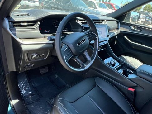 New 2026 Jeep Grand Cherokee L Limited w/ Limited Altitude Package RWD image 19