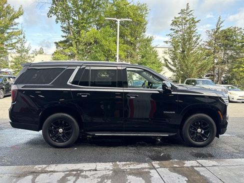 Used 2025 Chevrolet Tahoe LS AWD/4WD image 4