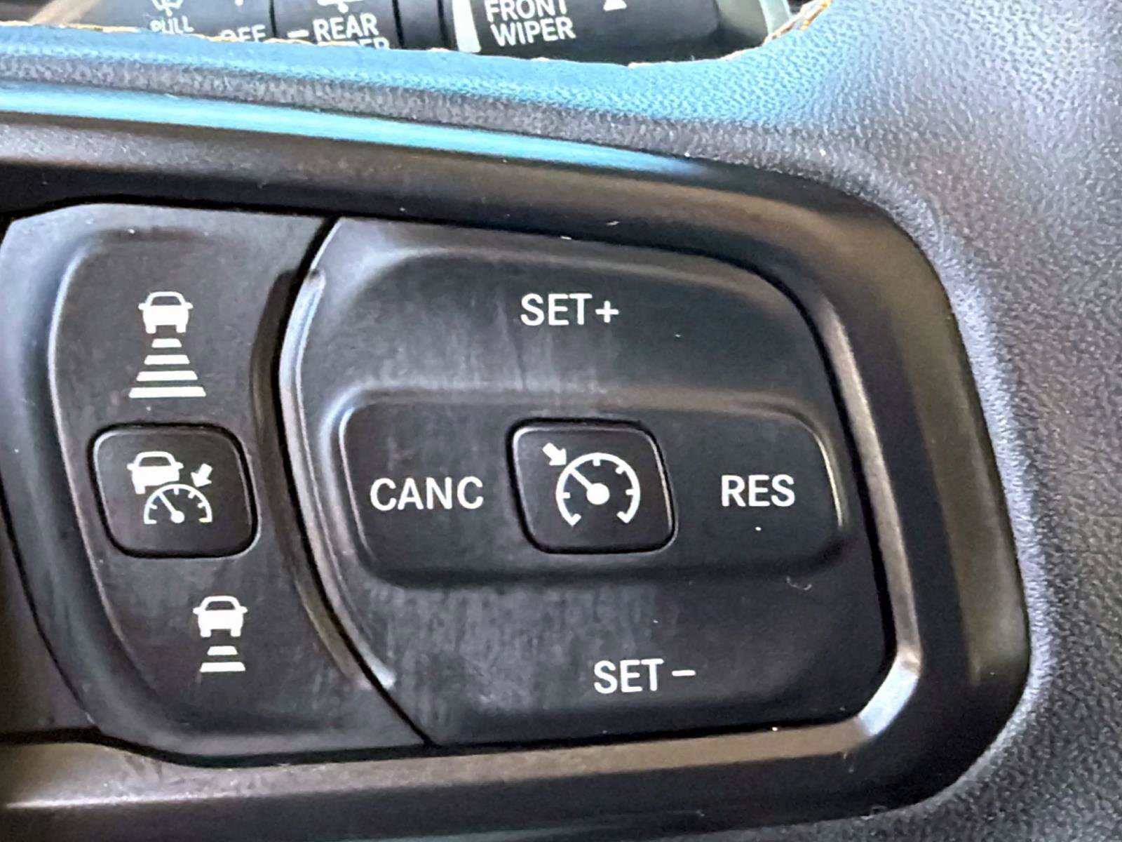 Used 2024 Jeep Wrangler Unlimited AWD/4WD image 14