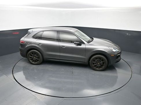 Used 2020 Porsche Cayenne AWD/4WD image 20