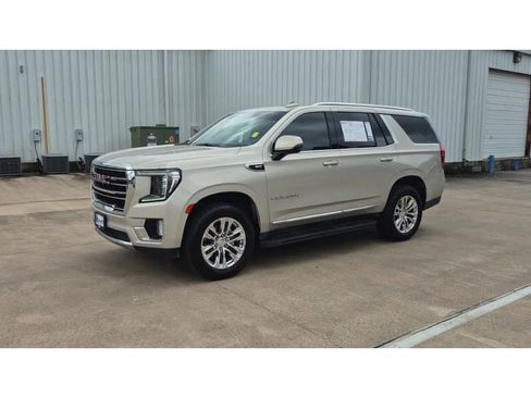 Used 2021 GMC Yukon SLT w/ SLT Premium Package image 4