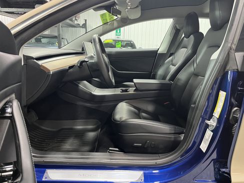 Used 2019 Tesla Model 3 Long Range AWD/4WD image 13