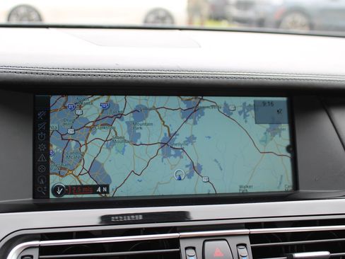 Used 2012 BMW ALPINA B7 image 31