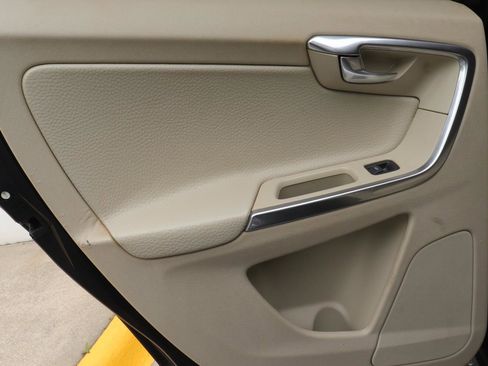 Used 2013 Volvo XC60 3.2 AWD/4WD image 12