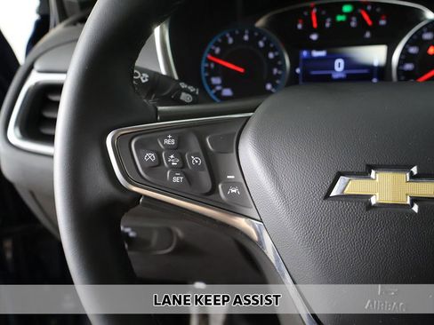 Used 2024 Chevrolet Equinox LT AWD/4WD image 3