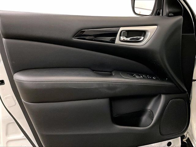 Used 2020 Nissan Pathfinder SV AWD/4WD image 22