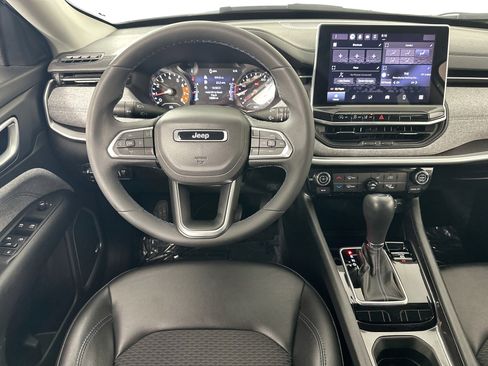 Used 2022 Jeep Compass Latitude w/ Sun and Sound Group FWD image 22