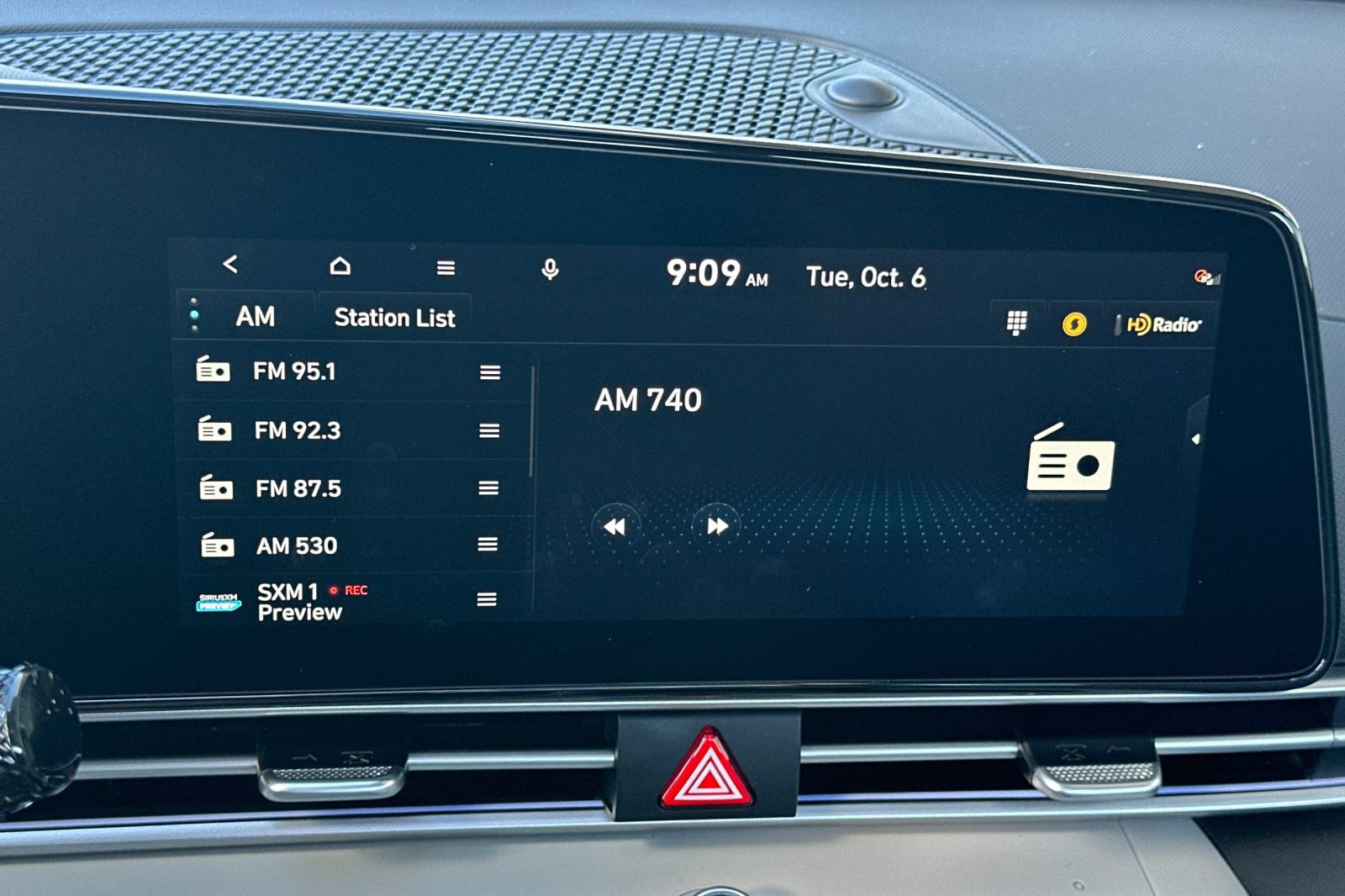 Certified 2026 Hyundai Elantra Limited FWD image 20