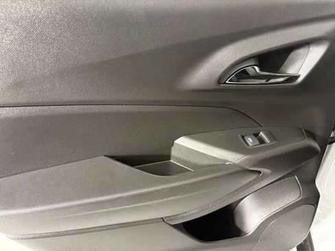 Used 2026 Chevrolet Trax ACTIV w/ Sunroof Package image 35